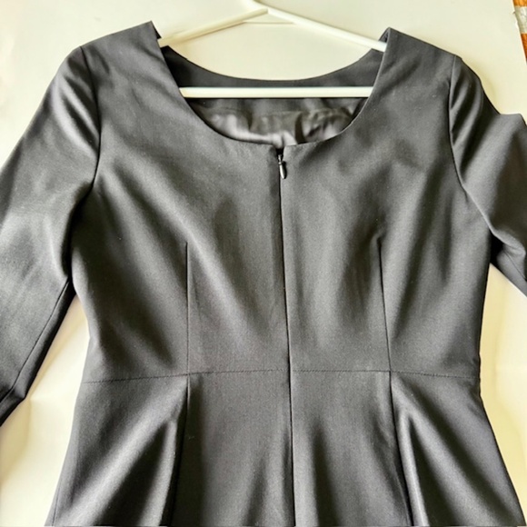 New Theory Black Wool Dress size 0 - Picture 3 of 12